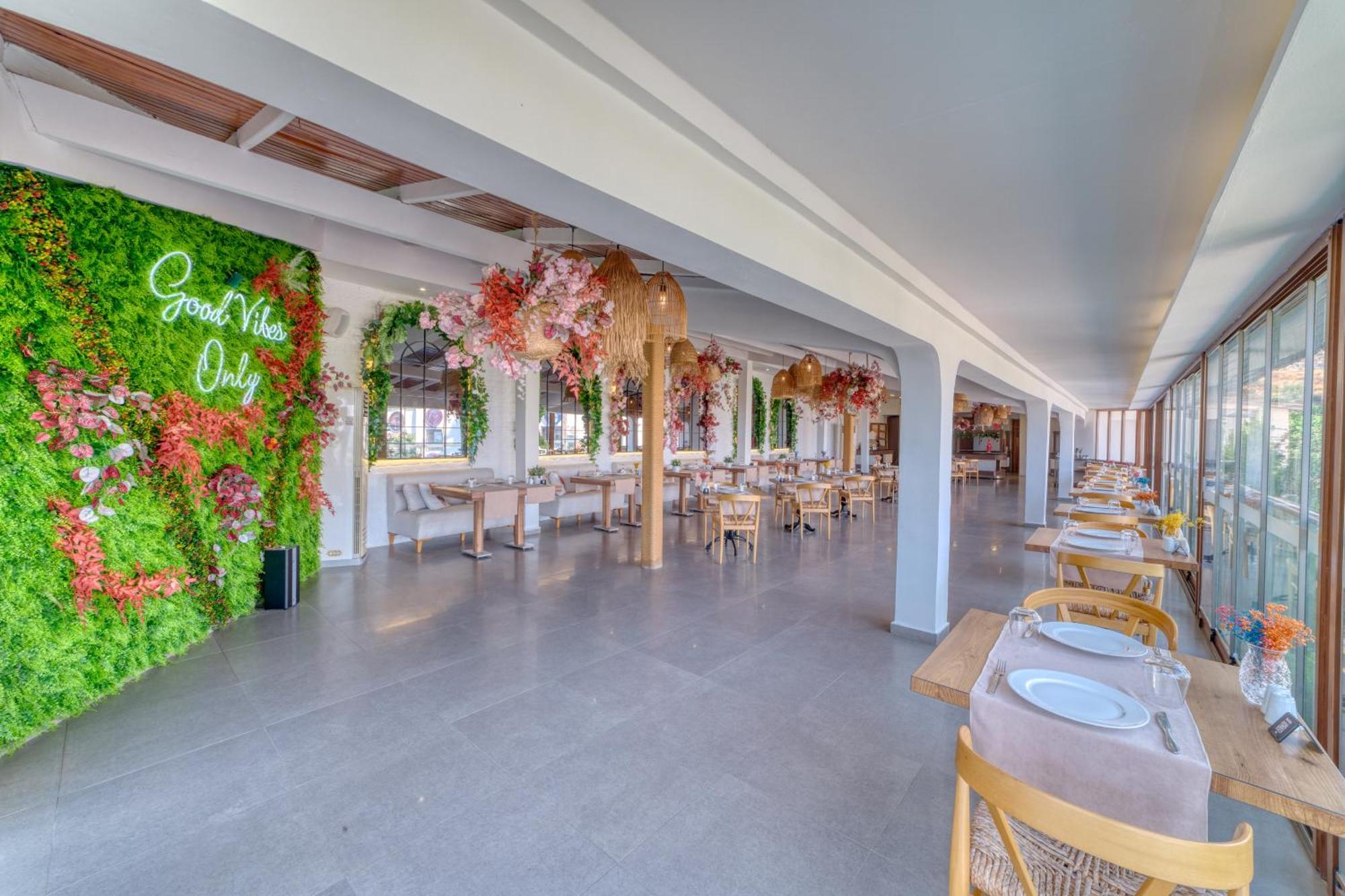 Illusion Beach & Clubhotel - Adults Only Alanya Exterior photo